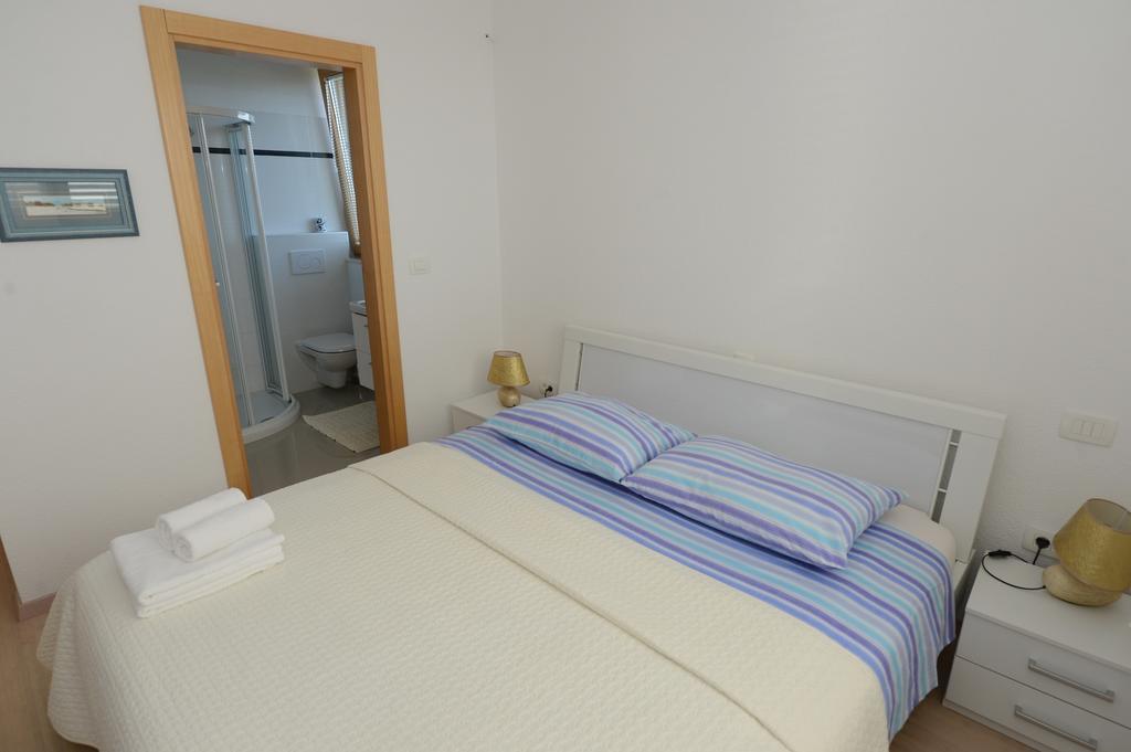 Apartment Mara Petrčane Szoba fotó