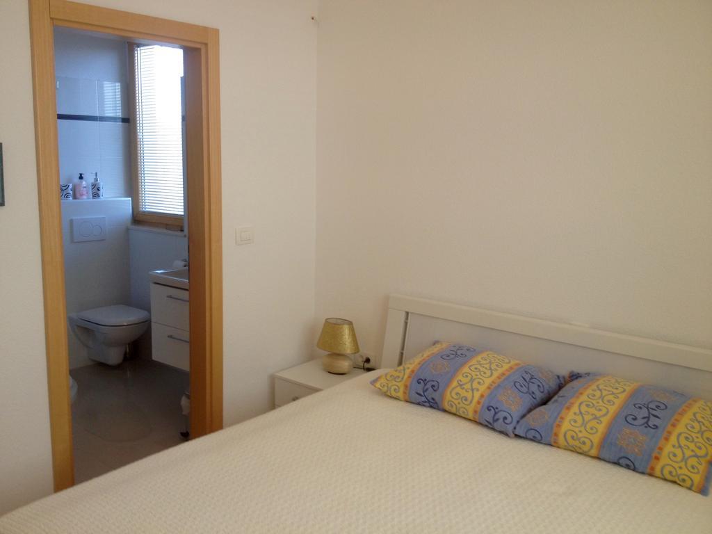 Apartment Mara Petrčane Szoba fotó